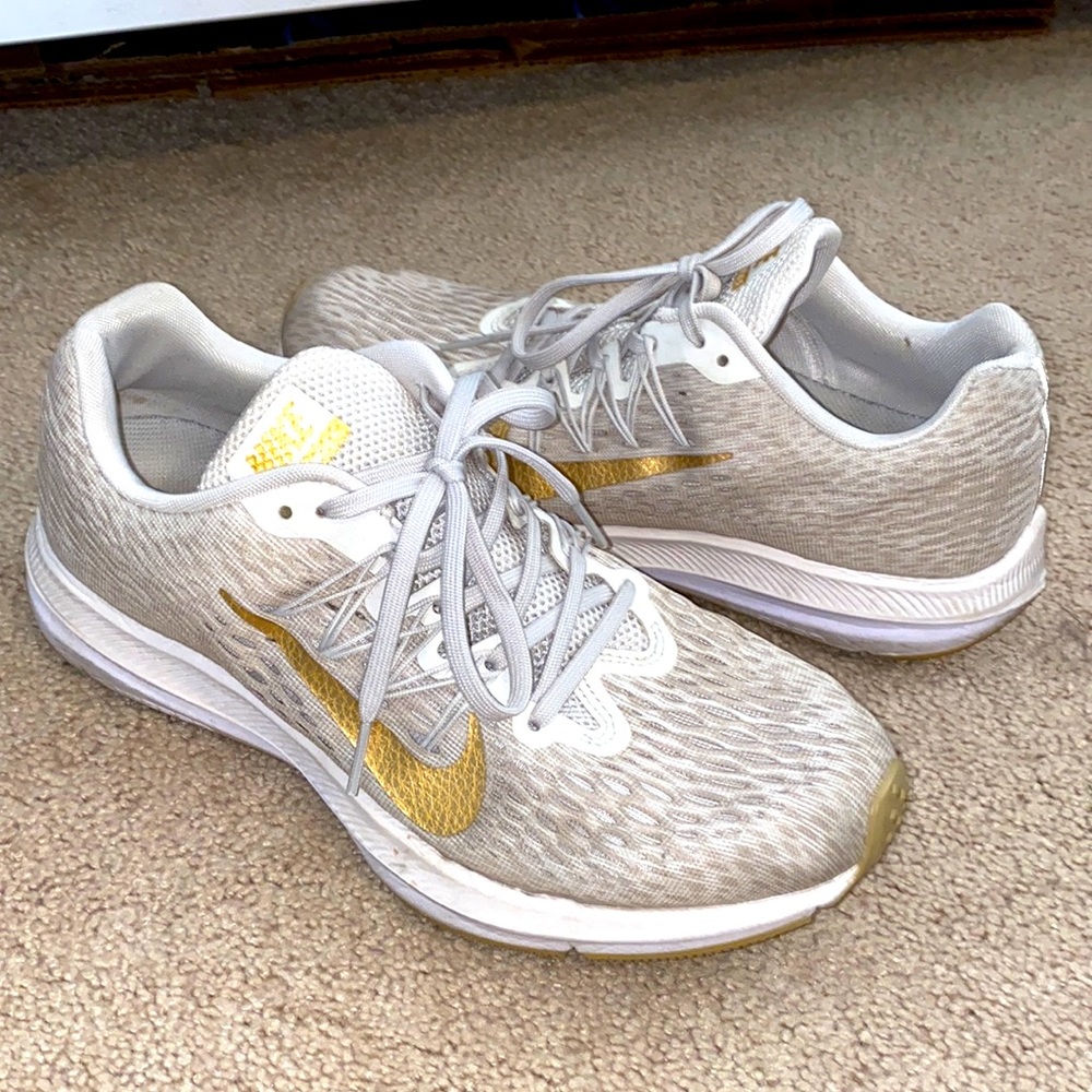 Nike Air Zoom Winflo 5 sneakers